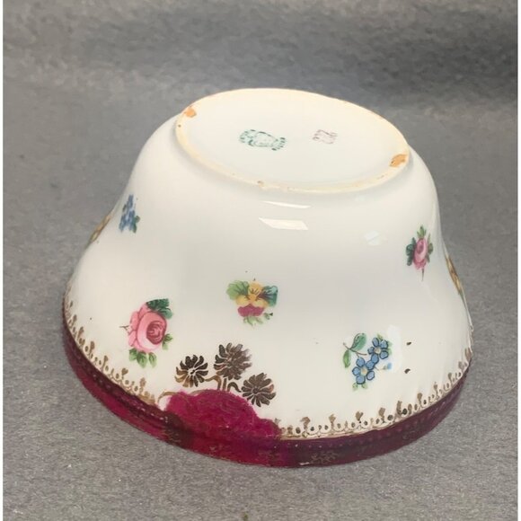 Vintage Victoria Austria Floral Teacup & Saucer Set Porcelain China - Picture 3 of 16